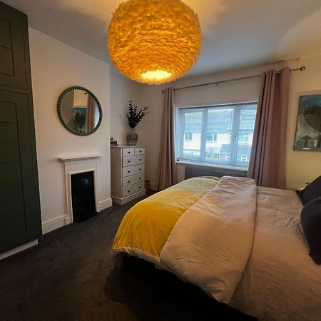 Warm And Cosy City Centre Home Near Train Station Chichester Exterior foto
