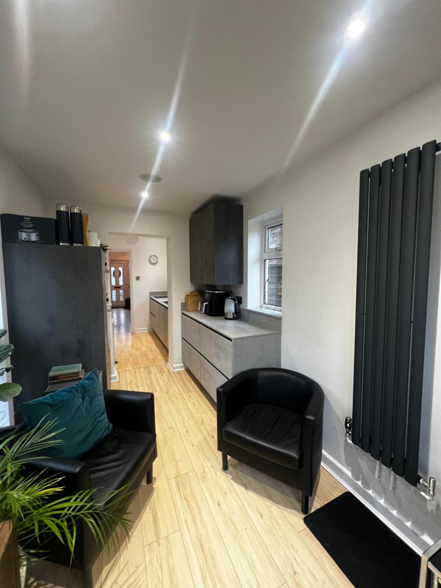 Warm And Cosy City Centre Home Near Train Station Chichester Exterior foto